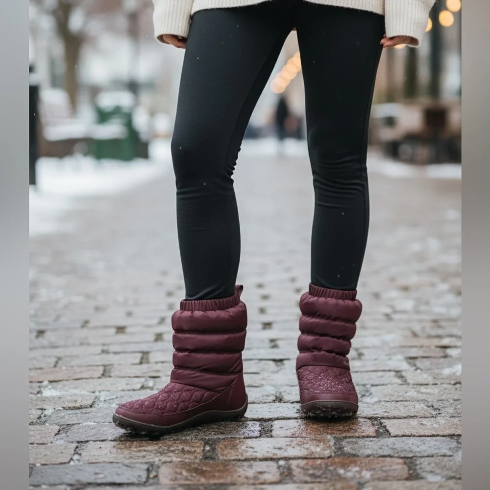 Columbia Minx™️ Slip Boot in Epic Plum size 9, some small scuffs…
